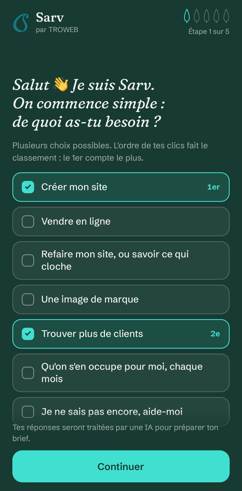 Écran d’accueil de Sarv : « Salut, je suis Sarv. On commence simple : de quoi as-tu besoin ? »